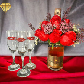 Sparkly Red Lips Blinged Champagne Flutes (2)